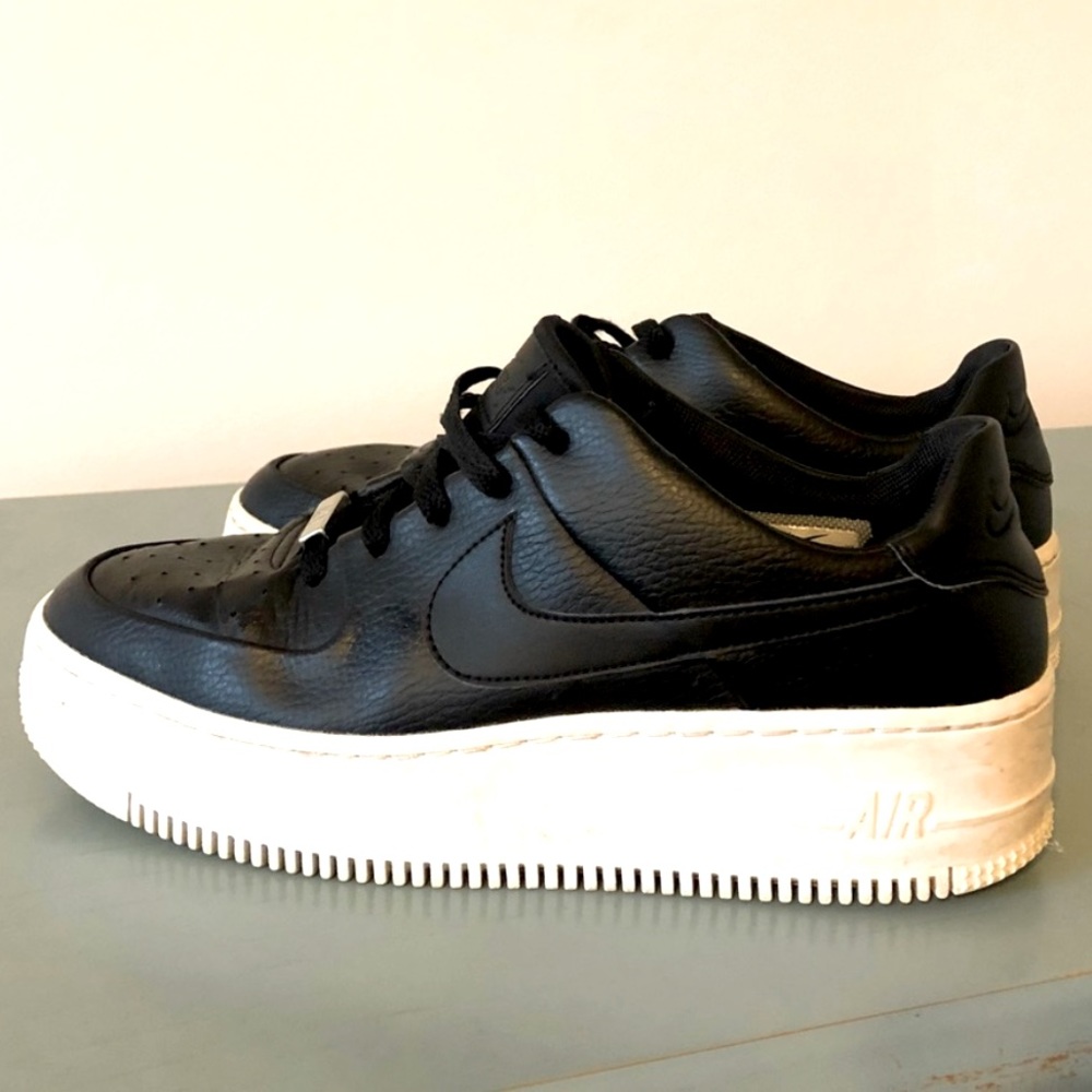 Nike Air Force One Sage Low